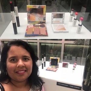 Meet your Posher, Maria